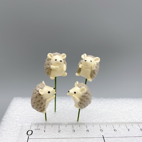 ハリネズミ(4本入り)の画像